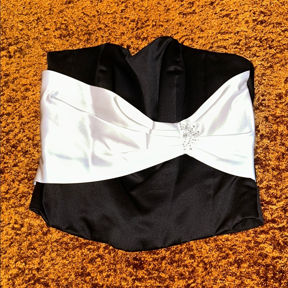 Alfred Angelo Elegant Black and White Strapless Top